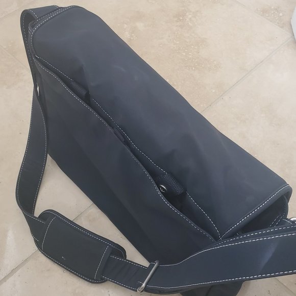 ARMANI BABY Diaper Changing Messenger Bag - Condition Showroom Never used. - Picture 6 of 13